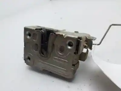 Second-hand car spare part front right door lock for dacia logan mcv laureate oem iam references 8200928447  