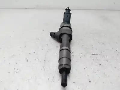 Second-hand car spare part INJECTOR for RENAULT SCENIC II Grand Luxe Dynamique 120 CV / 88 KW OEM IAM references 8200100272  