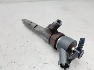 Second-hand car spare part INJECTOR for RENAULT MEGANE II COUPE Confort Authentique 120 CV / 88 KW OEM IAM references 8200100272  