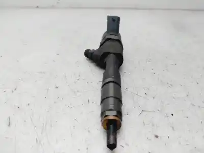 Second-hand car spare part INJECTOR for RENAULT MEGANE II COUPE Confort Authentique 120 CV / 88 KW OEM IAM references 8200100272  
