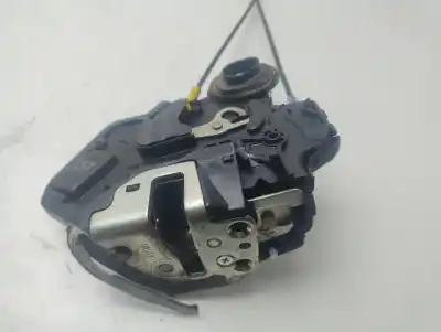 Second-hand car spare part rear left door lock for toyota corolla (_e12_) 1.4 d (nde120_) oem iam references 8790102040  