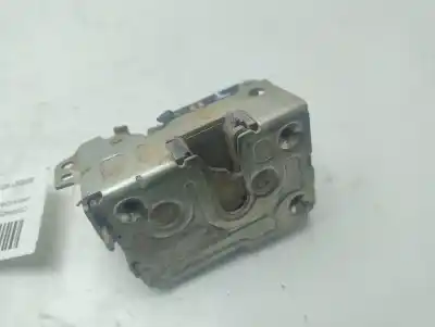 Second-hand car spare part rear left door lock for dacia logan laureate oem iam references 8200214018  