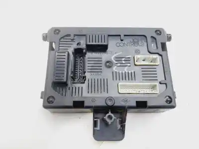 Peça sobressalente para automóvel em segunda mão módulo eletrônico por renault clio iii confort dynamique referências oem iam 8200343733  