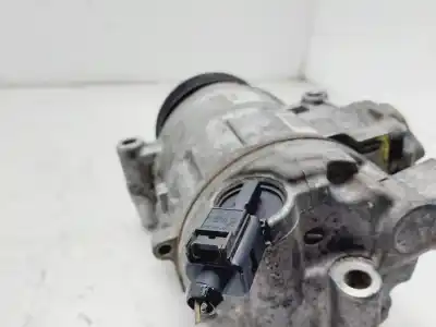 Pezzo di ricambio per auto di seconda mano compressore aria condizionata per audi a4 b8 (8k2) 2.0 tdi riferimenti oem iam 8k0260805l  