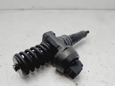 Peça sobressalente para automóvel em segunda mão injetor por seat leon (1p1) reference referências oem iam 038130073ag  