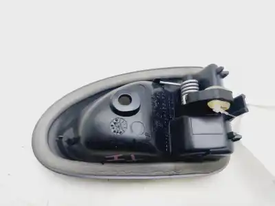 İkinci el araba yedek parçası SOL ARKA IÇ KULP için RENAULT MEGANE I CLASSIC (LA0) 1.9 dTi Diesel CAT 98 CV / 72 KW OEM IAM referansları 7700830078  