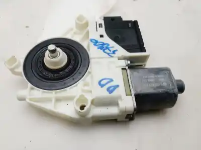 Pezzo di ricambio per auto di seconda mano Motore Alzacristalli Anteriore Destro per JEEP RENEGADE Longitude FWD Riferimenti OEM IAM C44131102  