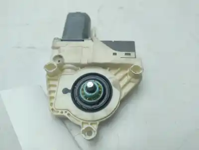 Pezzo di ricambio per auto di seconda mano MOTORE ALZACRISTALLI ANTERIORE SINISTRO per LAND ROVER DISCOVERY III (L319) 2.7 TD 4X4 Riferimenti OEM IAM CUR000150  