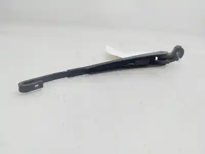 Second-hand car spare part rear windshield wiper arm for skoda octavia combi (1u5) tour 90 cv / 66 kw oem iam references 1u9955707b   Second-hand car spare part rear windshield wiper arm for skoda octavia combi (1u5) tour 90 cv / 66 kw oem iam references 1u9955707b