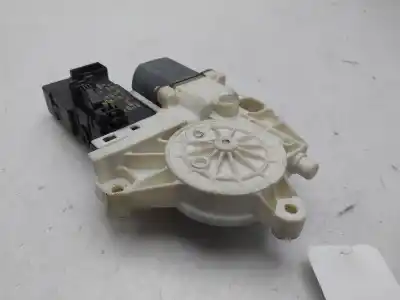 Pièce détachée automobile d'occasion MOTEUR LÈVE VITRE AVANT DROIT pour PEUGEOT 407 SW ST Confort Références OEM IAM 1137328127  