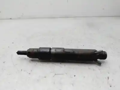 Pièce détachée automobile d'occasion INJECTEUR pour VOLKSWAGEN PASSAT B5 (3B2) 1.9 TDI Références OEM IAM 028130201T  