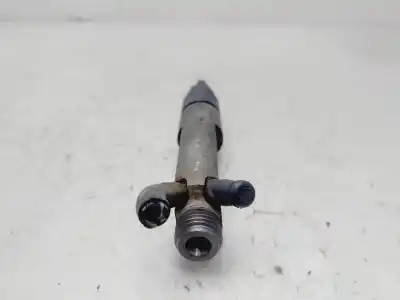 Pezzo di ricambio per auto di seconda mano INIETTORE per VOLKSWAGEN PASSAT B5 (3B2) 1.9 TDI Riferimenti OEM IAM 028130201T  