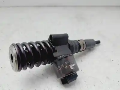 Second-hand car spare part INJECTOR for SEAT LEON (1P1) 2.0 TDI 16V OEM IAM references 03G130073G  