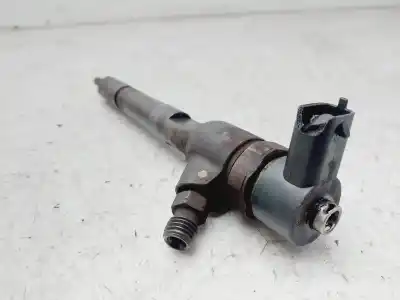 Pezzo di ricambio per auto di seconda mano INIETTORE per FIAT DOBLO (119) 1.3 16V JTD Active Multijet Riferimenti OEM IAM 0445110083  