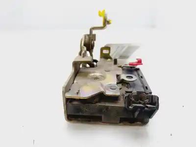 Pezzo di ricambio per auto di seconda mano serratura porta anteriore sinistra per renault 19 hatchback (b/c53) tr riferimenti oem iam 7701030065  