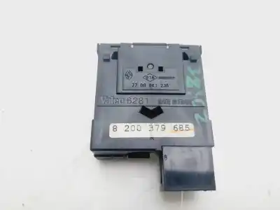 Автозапчасти б/у переключатель регулировки высоты фар за renault clio iii authentique ссылки oem iam 8200379685 Автозапчасти б/у переключатель регулировки высоты фар за renault clio iii authentique ссылки oem iam 8200379685