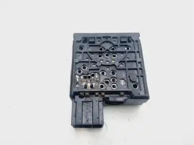 Автозапчастина б/у вимикач регулювання висоти фар для renault clio iii authentique посилання на oem iam 8200379685  