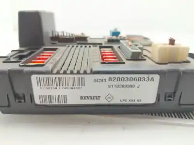 Second-hand car spare part FUSE BOX UNIT for RENAULT MEGANE II COUPE  OEM IAM references 8200306033A  