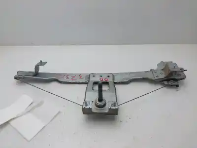 Second-hand car spare part passenger side right window regulator for dacia sandero ambiance oem iam references 8200733825  