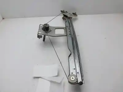 Second-hand car spare part passenger side right window regulator for dacia sandero ambiance oem iam references 8200733825  