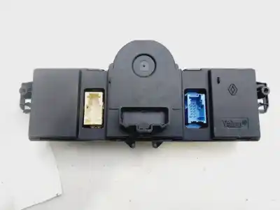 Автозапчастина б/у клімат-контроль для renault clio iii expression посилання на oem iam 8200296683   Автозапчастина б/у клімат-контроль для renault clio iii expression посилання на oem iam 8200296683