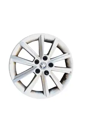Автозапчастина б/у шина для skoda octavia combi (5e5) ambition 110 cv / 81 kw посилання на oem iam r17