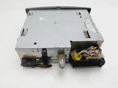 Pezzo di ricambio per auto di seconda mano impianto audio / radio cd per renault clio iii expression riferimenti oem iam 8200607915b  