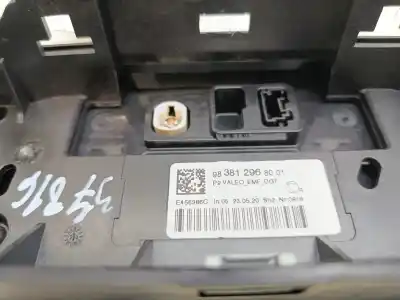 Second-hand car spare part Multifunction Display for PEUGEOT 208 (P2) Allure OEM IAM references 9838129680  