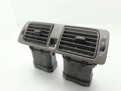 Second-hand car spare part Air Ventilation Grille for VOLVO V50 FAMILIAR 2.0 D Kinetic OEM IAM references 39872957  