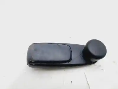 Pièce détachée automobile d'occasion MANIVELLE / POIGNÉE LÈVE VITRE ARRIÈRE GAUCHE pour PEUGEOT 207  Références OEM IAM 9653797777  