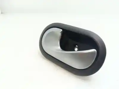 Автозапчастина б/у ліва задня внутрішня ручка для renault clio iii imusic confort dynamique посилання на oem iam 8200310579  