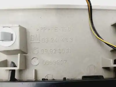 Peça sobressalente para automóvel em segunda mão farolim de travão central por opel astra g berlina comfort referências oem iam 93241483  