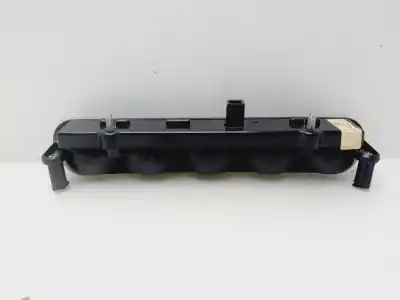 Second-hand car spare part central brake light for fiat linea (110) dynamic oem iam references 7354423480e  