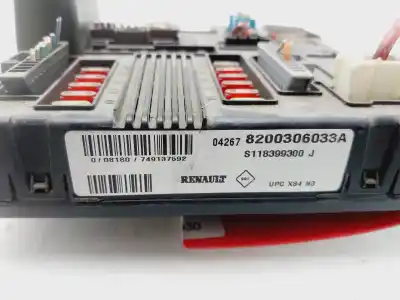 Second-hand car spare part fuse box unit for renault megane ii sedán (lm0/1_) 1.5 dci (lm0f, lm0t, lm2b) oem iam references 8200306033a  