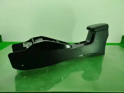 Second-hand car spare part center armrest for kia stonic (ybcuv) drive oem iam references 84611h8100