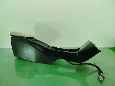 Автозапчасти б/у центральный подлокотник за volvo v40 kinetic ссылки oem iam 31366331  