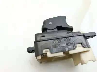 Second-hand car spare part Left Front Power Window Switch for KIA PICANTO I (SA) 1.1 OEM IAM references 621W05240  