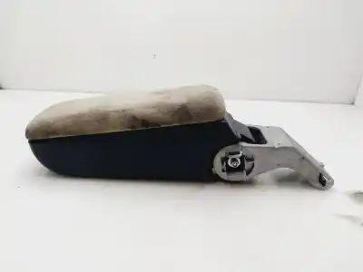 Pezzo di ricambio per auto di seconda mano bracciolo centrale per fiat linea (110) emotion riferimenti oem iam 735495566  