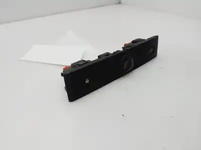 Second-hand car spare part hazard warning lights for renault clio ii fase ii (b/cb0) expression oem iam references 8200071224  