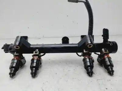 Recambio de automóvil de segunda mano de RAMPA INYECTORA para SKODA FABIA (6Y2/6Y3) Comfort referencias OEM IAM 047133319  