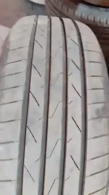 Recambio de automóvil de segunda mano de NEUMATICO para CITROEN XSARA PICASSO (N68) 2.0 HDI referencias OEM IAM 18565R15  