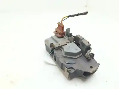 Pièce détachée automobile d'occasion  pour PEUGEOT 206 BERLINA  Références OEM IAM 913887  