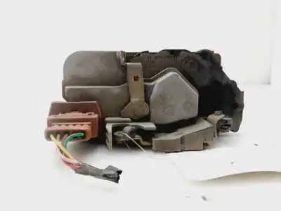 Pièce détachée automobile d'occasion  pour PEUGEOT 206 BERLINA  Références OEM IAM 913887  