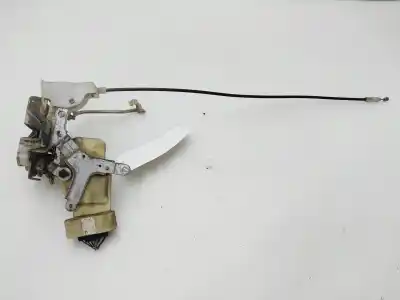 Автозапчастина б/у замок передніх дверей лівий для TOYOTA YARIS (NCP1/NLP1/SCP1) 1.4 D-4D Linea Luna Посилання на OEM IAM 6932052030  