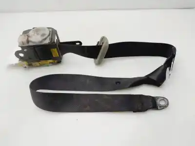Автозапчастина б/у передній правий ремін безпеки для TOYOTA YARIS (NCP1/NLP1/SCP1) 1.4 D-4D Linea Luna Посилання на OEM IAM 732100D200  