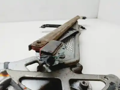 İkinci el araba yedek parçası ön sag pencere regülatörü için toyota yaris (ncp1/nlp1/scp1) 1.4 d-4d linea luna oem iam referansları 8571052030  