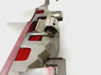 Second-hand car spare part central brake light for toyota yaris (ncp1/nlp1/scp1) 1.4 d-4d linea luna oem iam references 8157052010