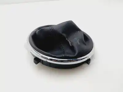 Recambio de automóvil de segunda mano de GUARNECIDOS PALANCA CAMBIO para SKODA FABIA (5J2 ) Ambition referencias OEM IAM 5J0711113M  
