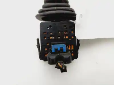 Pezzo di ricambio per auto di seconda mano comando pulito per opel combo tour riferimenti oem iam 09185413  