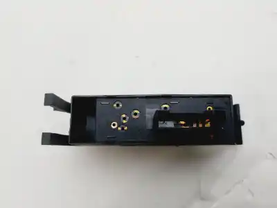 Pièce détachée automobile d'occasion COMMANDE DE LÈVE VITRE AVANT DROIT pour BMW SERIE 3 BERLINA (E46)  Références OEM IAM 6902176  